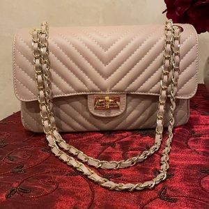 Beige Chevron Italian Leather bag w/ gold chain